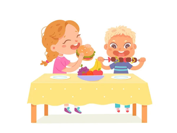 Kinderen eten eten eten, hongerige jongen houdt spies vast met vlees, schattig klein meisje eet lekkere hamburger — Stockvector