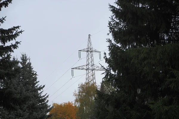 Лінія Електропередач Висотна Вежа Передачі Електроенергії Високоякісна Фотографія — стокове фото
