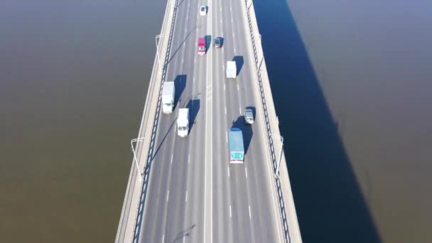 Movimiento Del Transporte Puente Sobre Río Panorama Del Puente Transporte — Vídeo de stock