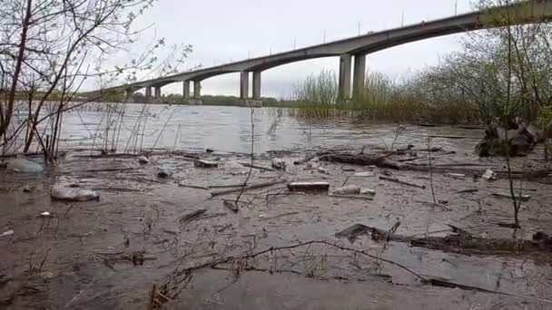 Ecologie Het Probleem Van Verontreiniging Van Watervoorraden Het Milieu Huishoudelijk — Stockvideo