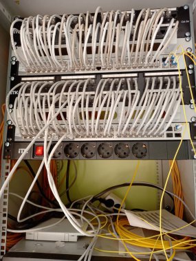 Elektrik kontrol paneli, endüstriyel elektrik ekipmanları. Yüksek kalite fotoğraf