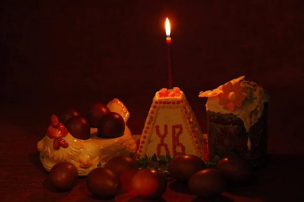 배경에 이스터 케이크 부활절 전통적 부활절 고품질 — 스톡 사진