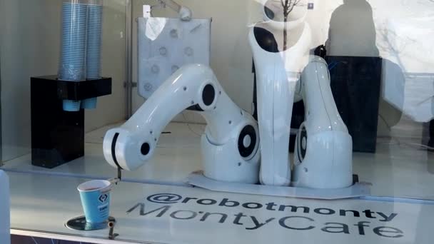 Moscou Russie Parc Zaryadye 2022 Robot Monty Café Robotisé Café — Video