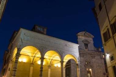 Loggia del Papa, İtalya 'nın Toskana eyaletinde yer alan bir Rönesans mimarisidir..
