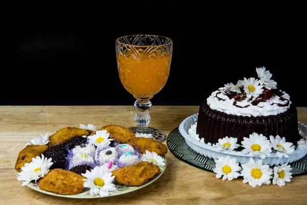 Gâteau Chocolat Avec Salé Bol Jus Orange Salé Sucré Avec — Photo