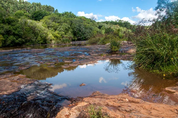 Rivier Passeren Tussen Bergen Sao Marcos Brazil — Stockfoto