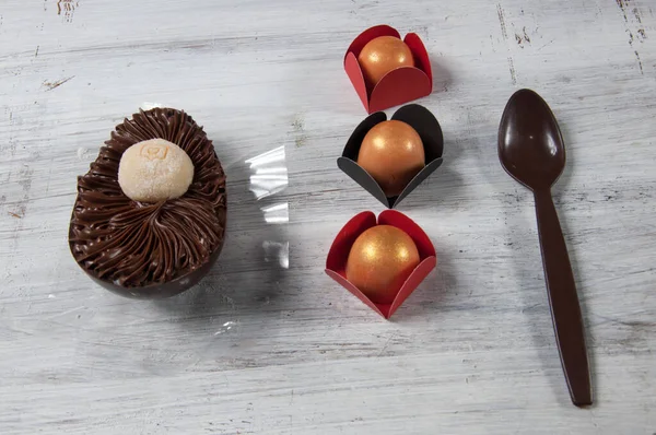 Bolo Chocolate Forma Coração Com Chocolate — Fotografia de Stock