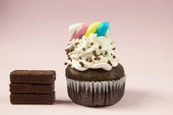 Délicieux Cupcake Sur Table — Photo