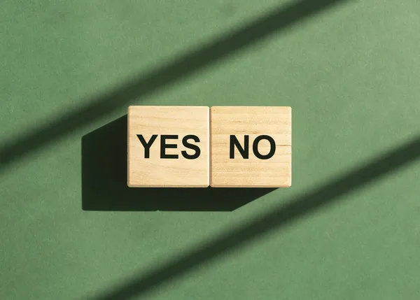 Yes and No words. Concept of choise, positive and negative choosing — Stock Photo, Image