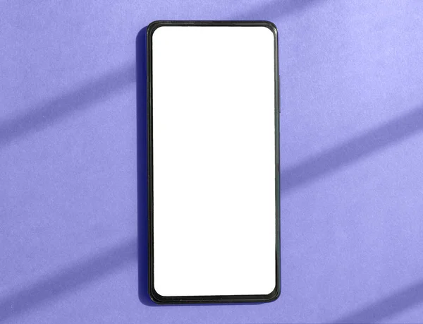 Makieta telefonu komórkowego, makieta ekranu smartfona dla promocji aplikacji na bardzo peri kolorowe tło — Zdjęcie stockowe