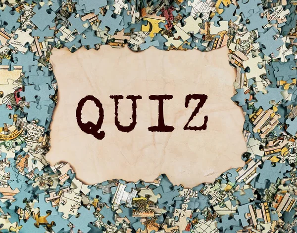 Quiz ou palavra quizz, inscrição, jogo divertido com perguntas