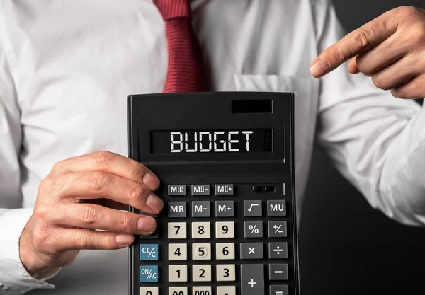 Parola di bilancio sulla calcolatrice. Concetto finanziario aziendale — Foto Stock