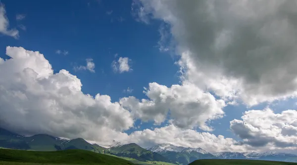 Gyönyörű Bayinbruck Grassland Xinjiang Ban Kínában — Stock Fotó