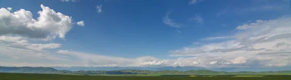 Όμορφο Bayinbruck Grassland Στο Xinjiang Κίνα — Φωτογραφία Αρχείου