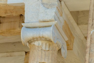 Parthenon, Yunanistan 'ın Atina kentinde bulunan bir tapınaktır.