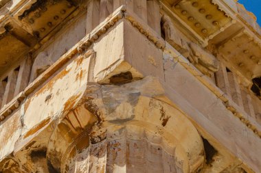 Parthenon, Yunanistan 'ın Atina kentinde bulunan bir tapınaktır.