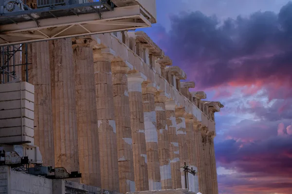 Parthenon Temppeli Ateenan Akropoliksella Kreikassa — kuvapankkivalokuva