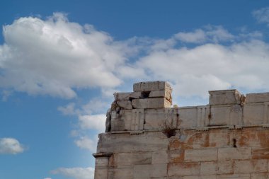 Parthenon, Yunanistan 'ın Atina kentinde bulunan bir tapınaktır.