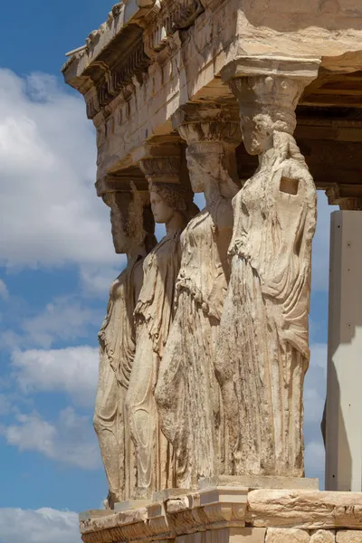 Parthenon, Yunanistan 'ın Atina kentinde bulunan bir tapınaktır.