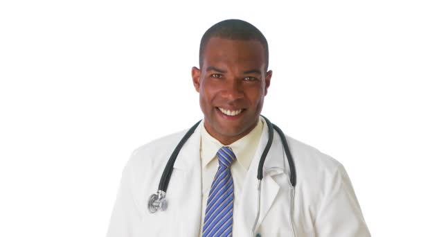 Gülümseyen Bir Tıp Doktoru Portresi — Stok video