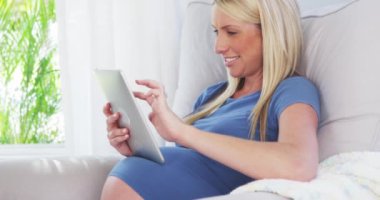 Hamile kadın tablet kullanma