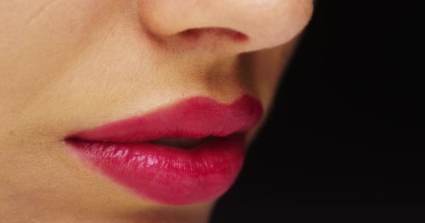 Die Roten Lippen Der Mexikanischen Frau — Stockvideo