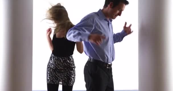 Güzel Çift Birlikte Dans — Stok video
