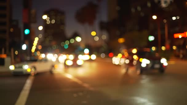 Фонової Пластини Трафіку Міста Вночі Боке Фарами Проходять Повз Розмитий — стокове відео