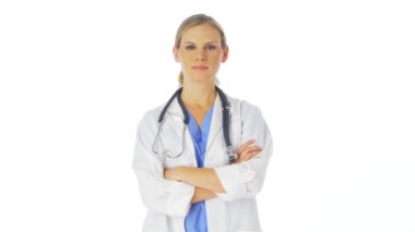 Çapraz kollu hemşire portresi.