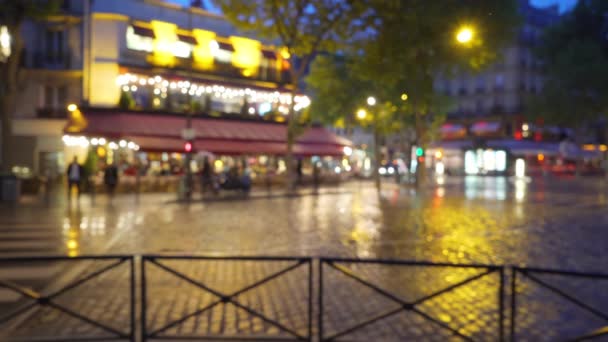 Defokussierter Hintergrund Des Regens Auf Einer Städtischen Straße Paris Heller — Stockvideo