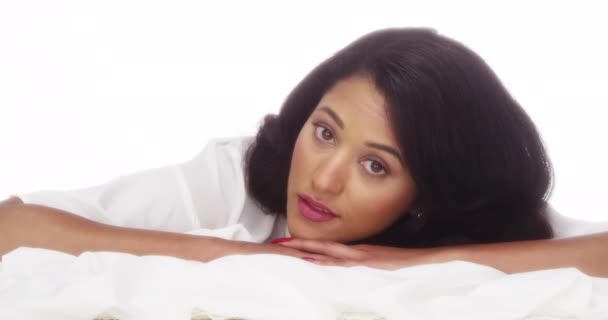 Hispanic Woman Lying Bed — Stock Video