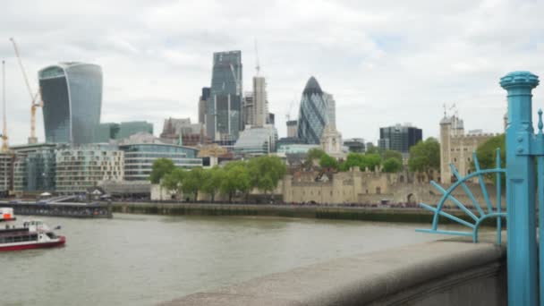 Uitzicht Boten Drijvend Theems City London Skyline Vanaf Plek Tower — Stockvideo