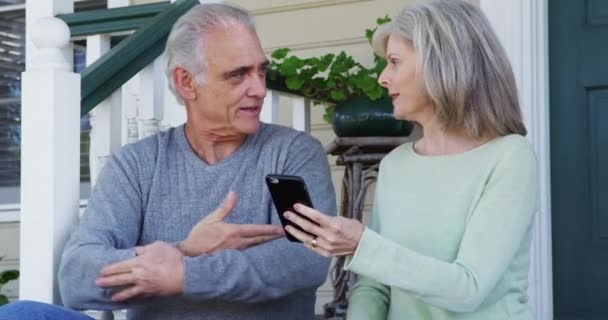 Senior Couple Using Social Media Smartphone — Stock Video