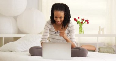 Siyah kadın online satın alma