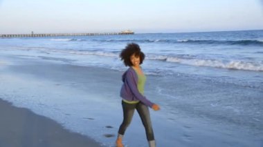 Plajı'nda kadın portresi