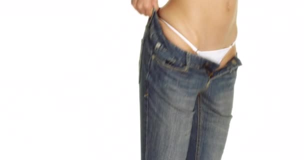 Closeup Dari Seorang Wanita Seksi Mengenakan Celana Jeans — Stok Video