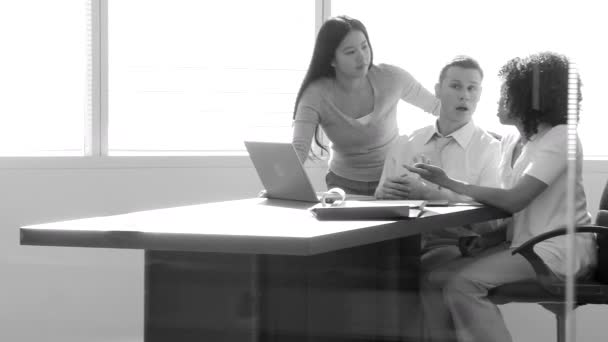 Young Business Colleagues Discussing Work Desk Area — Stock Video