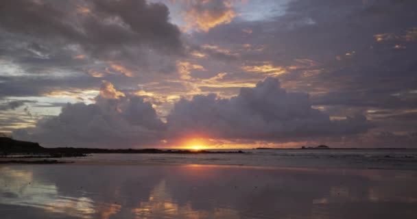 Piastra Sfondo Bel Sole Tramonto Sulla Spiaggia Costa Rica Schermo — Video Stock