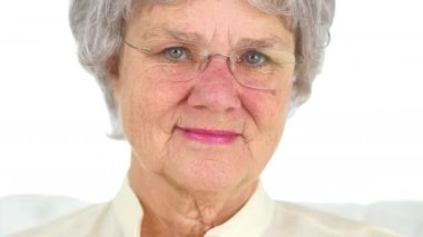 Yaşlı bir kadının portresi