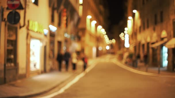 Out Focus Street Scene Night Bokeh Lights People Walking Warm — Stock Video