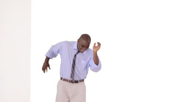 踊るアフリカ系アメリカ人のビジネスマン — ストック動画