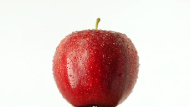 Obracające Się Czerwone Jabłko Zbliżenie — Wideo stockowe