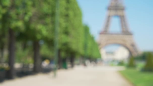 Gedeocaliseerde Achtergrond Plaat Van Bomen Champs Mars Met Eiffeltoren Achter — Stockvideo