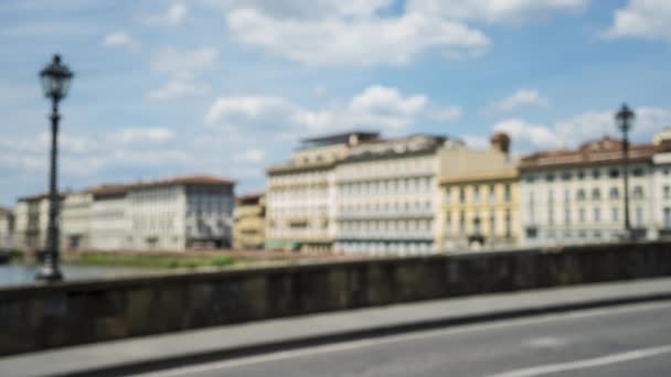 Híd Kilátás Európai Városi Épületek Arno Folyó Firenzében Olaszország Homályos — Stock videók