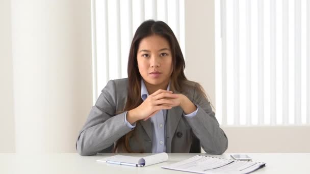 Asian Businesswoman Talking Video Conference — Stock Video