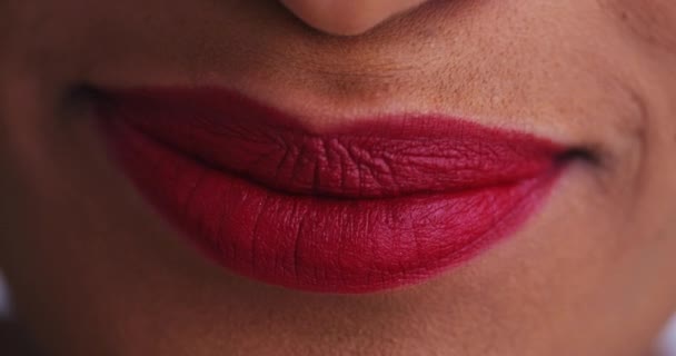 Nahaufnahme Von Sexy Roten Lippen — Stockvideo