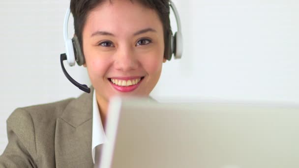 Asian Customer Service Representative Headset Call Center — Stock Video