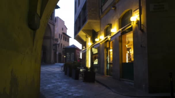 Bakgrund Platta Hörnbutik Liten Gata Florens Italien Kvällsscen Öppen Affär — Stockvideo