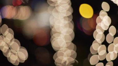 Parti ve şehir yeşil ekran ya da krom anahtar için bokeh ışıkları. Birleşiklik veya anahtarlama için odak dışı veya odaklanmış çekim.