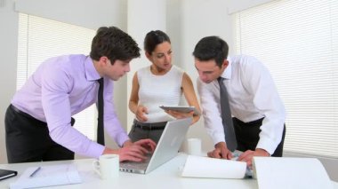 iş takım çalışkan